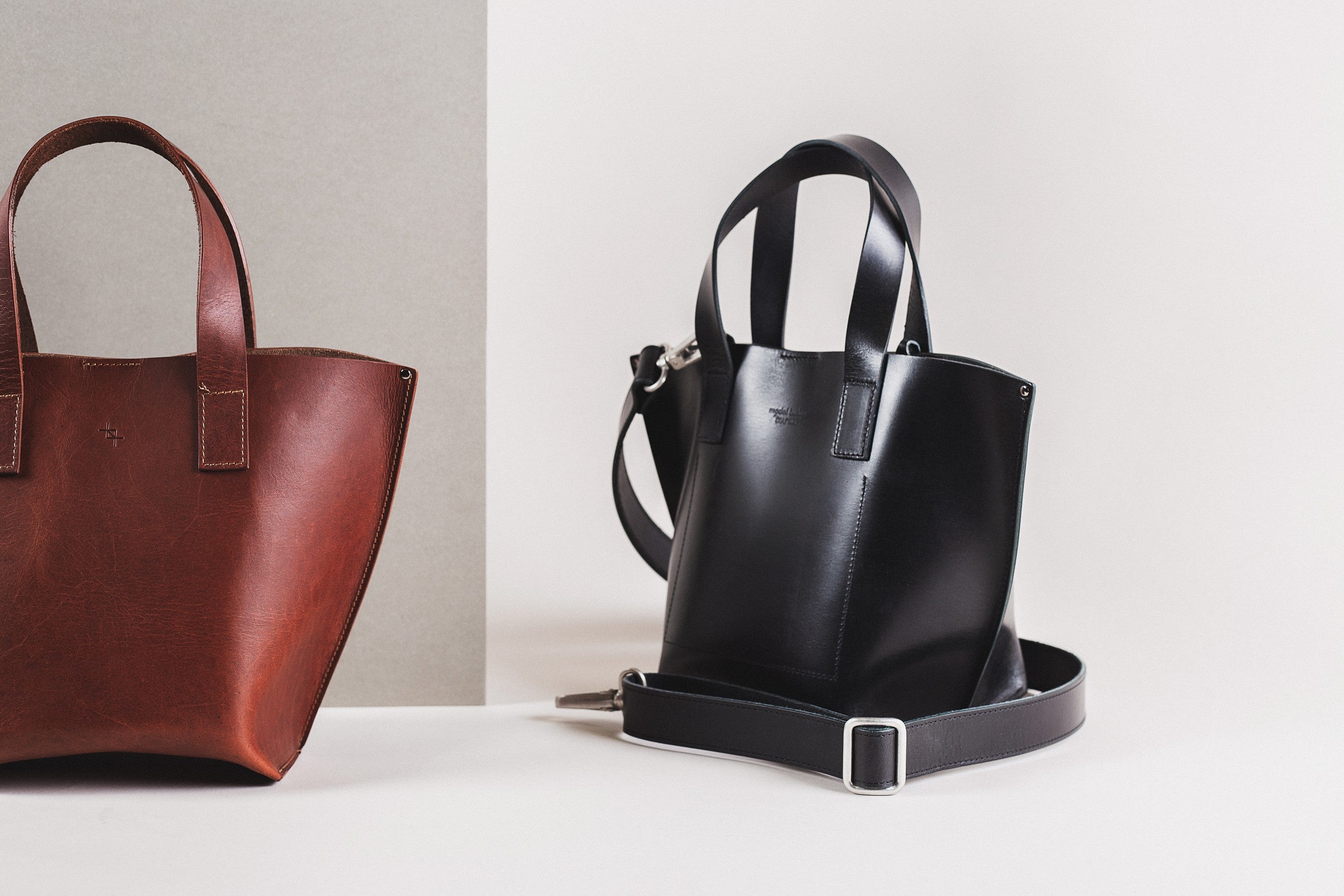 Model Bucket - Cognac