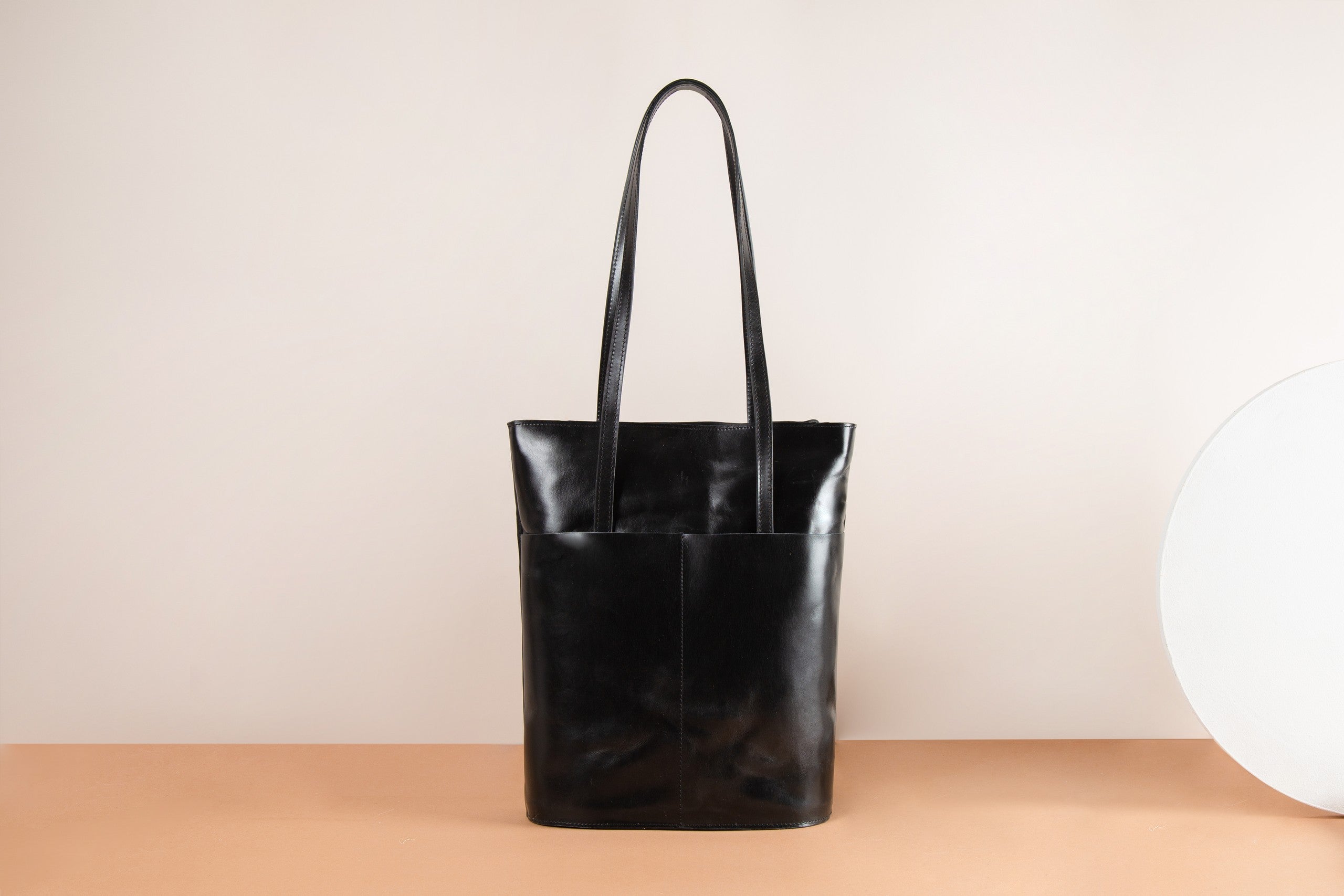 Model Tote